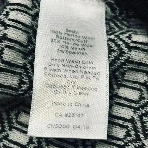 Talbots Women's 3/4 Sleeve Wool Sweater Black & White Geometric Size L - Picture 5 of 6